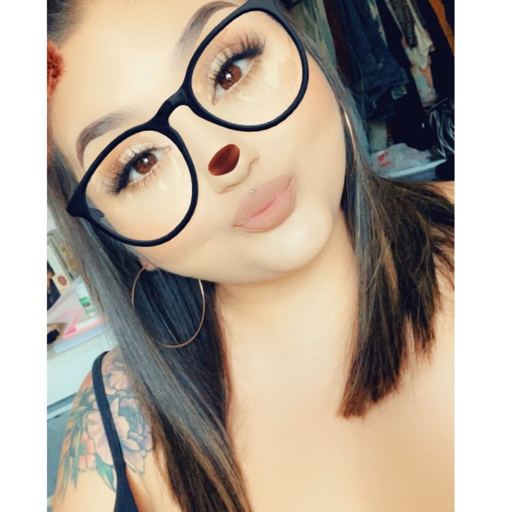 Meet your Posher, Brianna